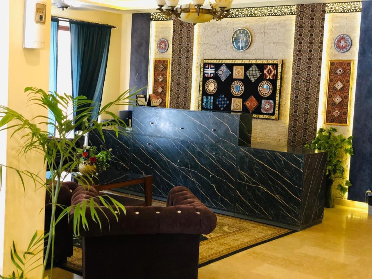 Blue Moon Residency Jinnah Super อิสลามาบัด ภายนอก รูปภาพ