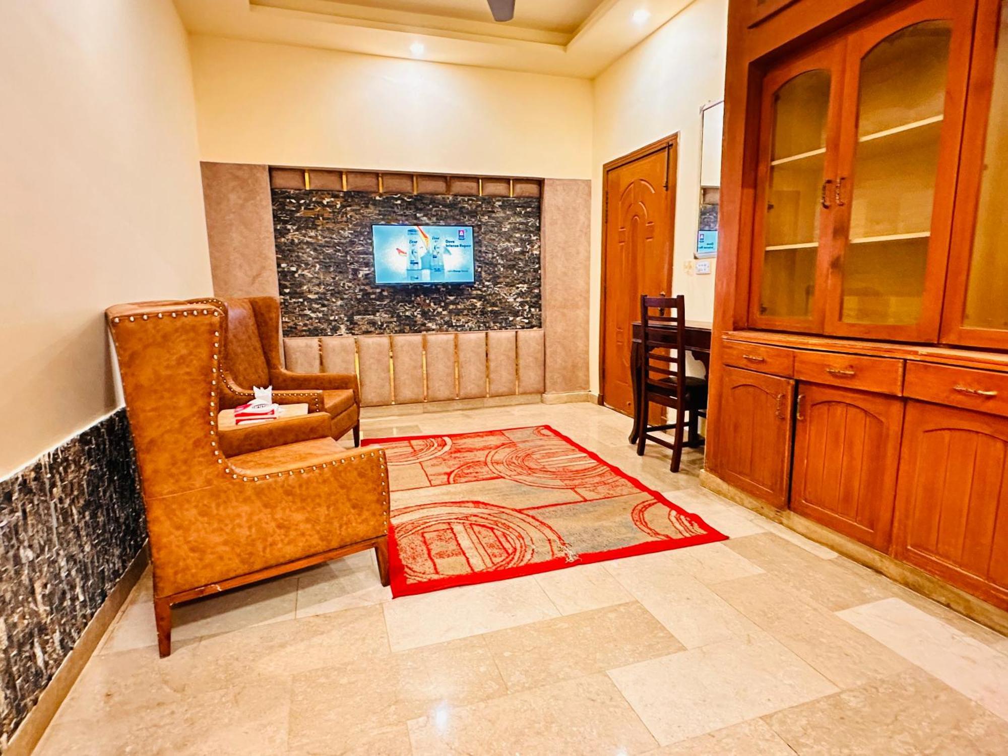 Blue Moon Residency Jinnah Super อิสลามาบัด ภายนอก รูปภาพ