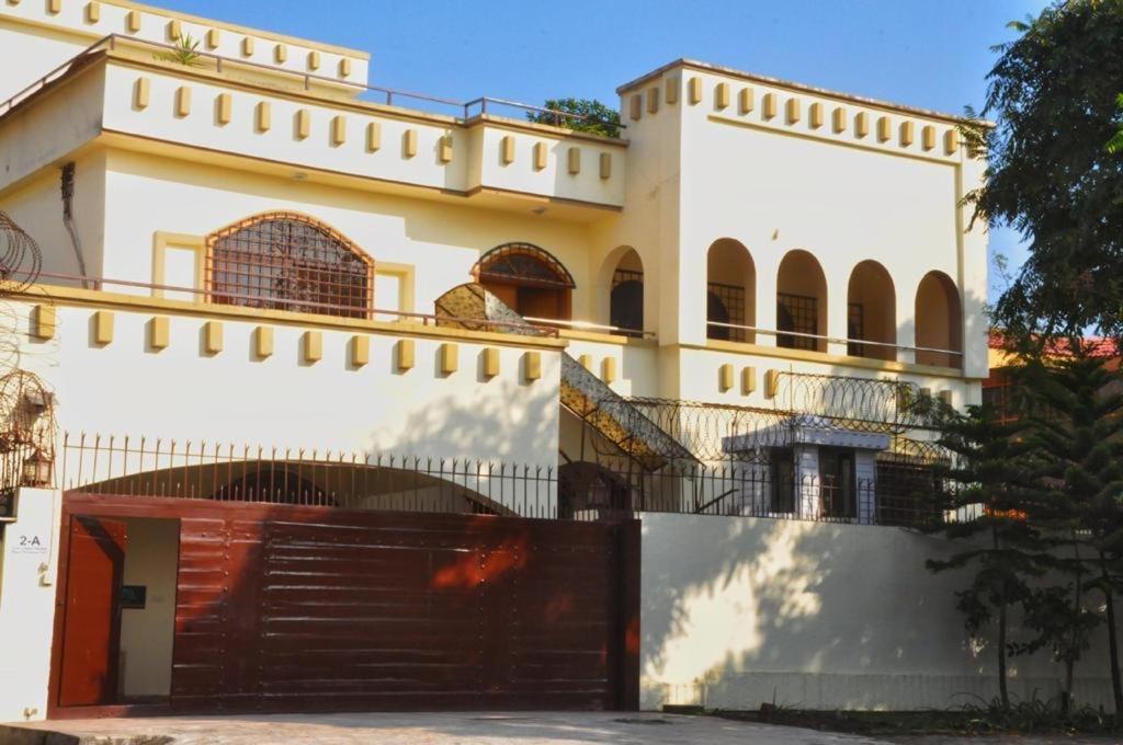 Blue Moon Residency Jinnah Super อิสลามาบัด ภายนอก รูปภาพ